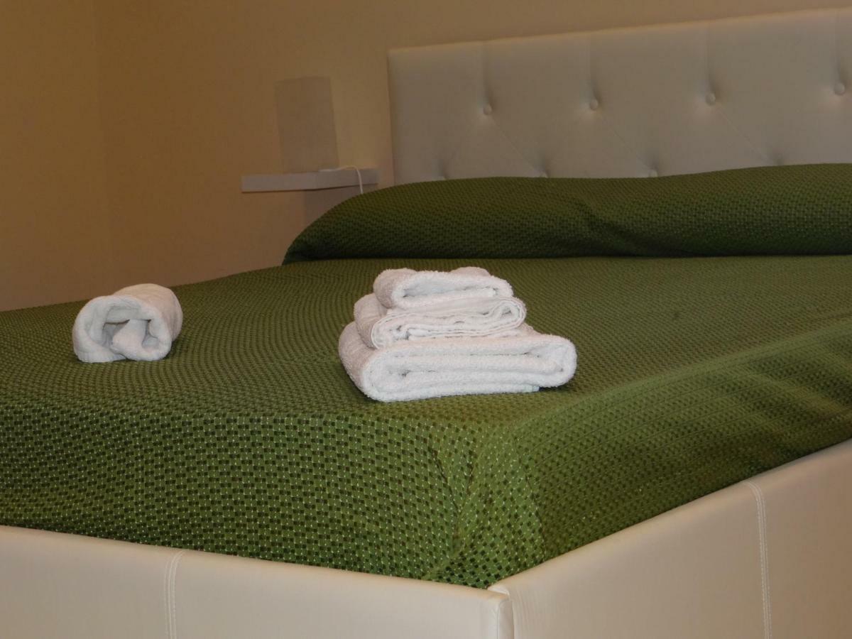 Montecarlo Palace Bed & Breakfast Palermo Eksteriør bilde